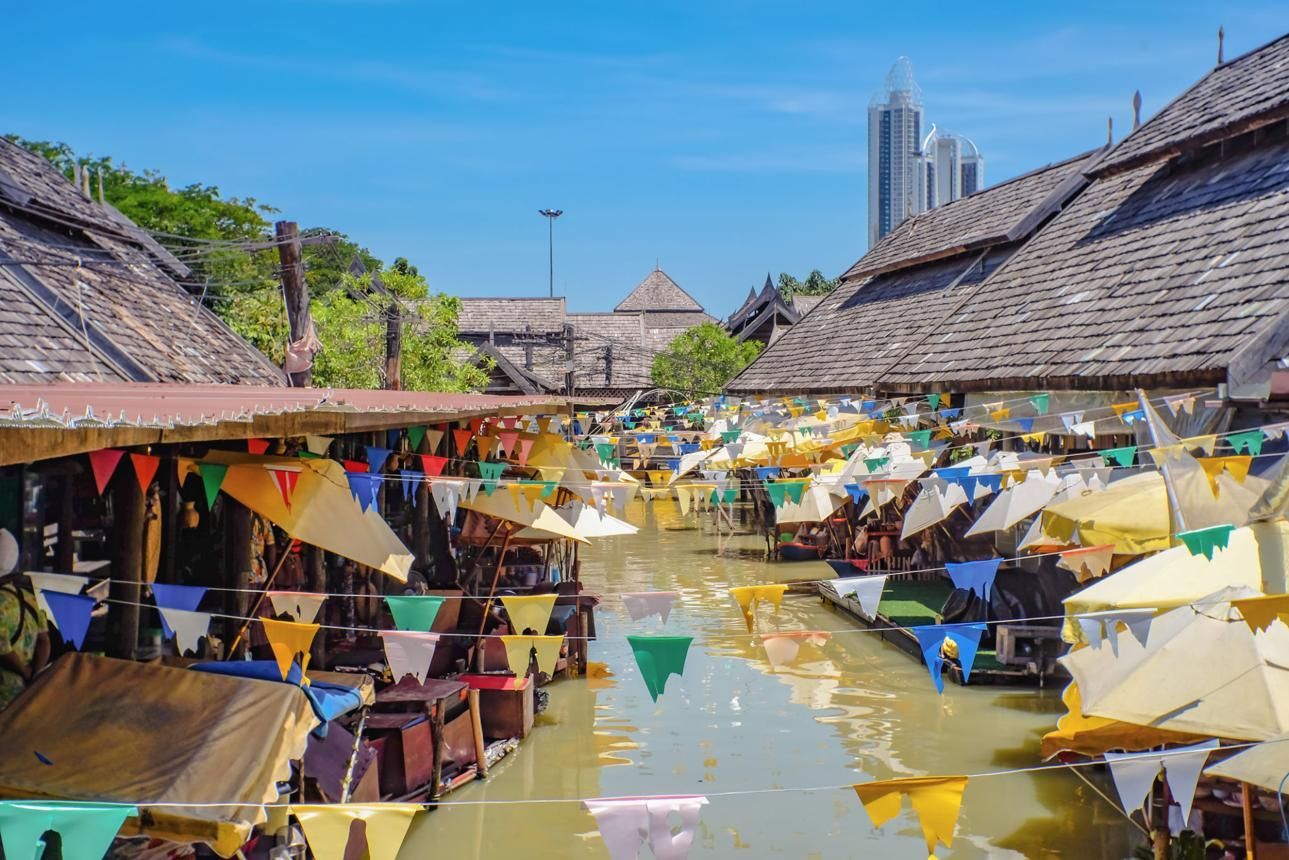 Bangkok & Pattaya Combo Package — Floating Markets, Coral Island & Safari World